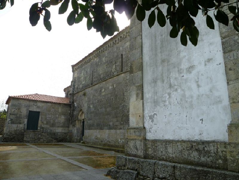 Igreja matriz de Fontarcada - lateral