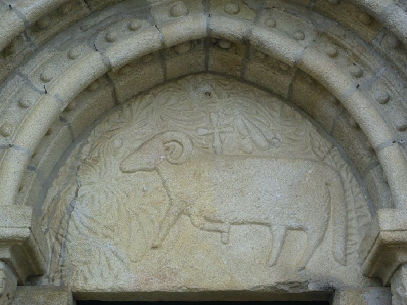 Igreja matriz de Fontarcada - porta