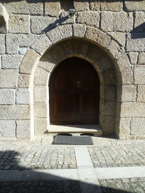 Igreja Santa Maria, porta sul