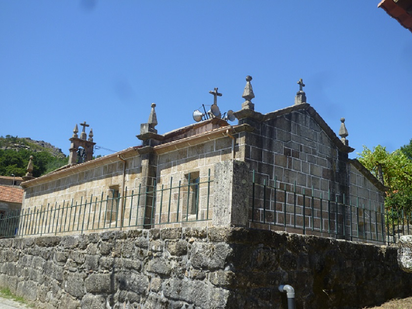 Igreja Paroquial - Lateral