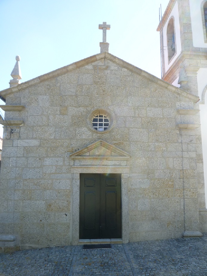 Igreja Matriz de Rio Caldo - Fachada Frontal