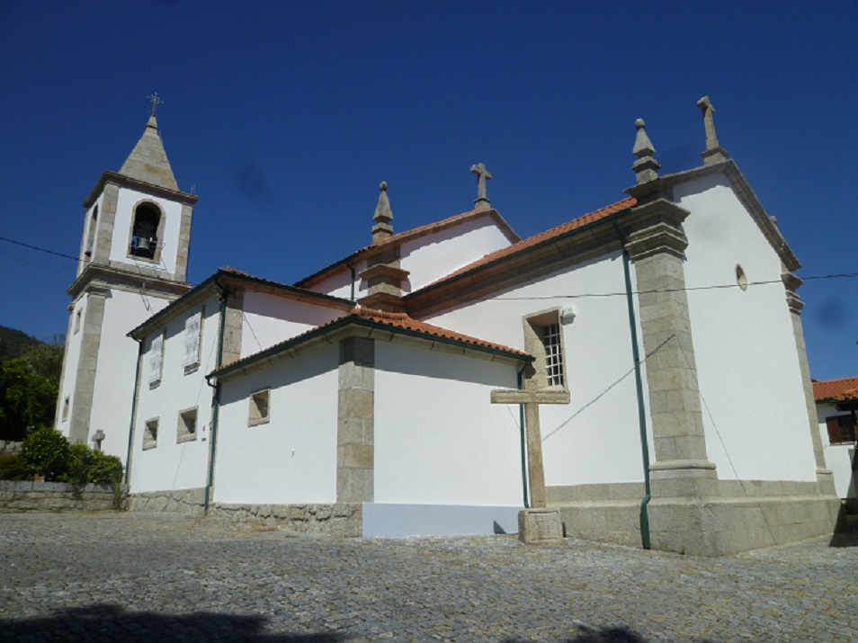 Igreja Matriz de Rio Caldo - Fachada Sul