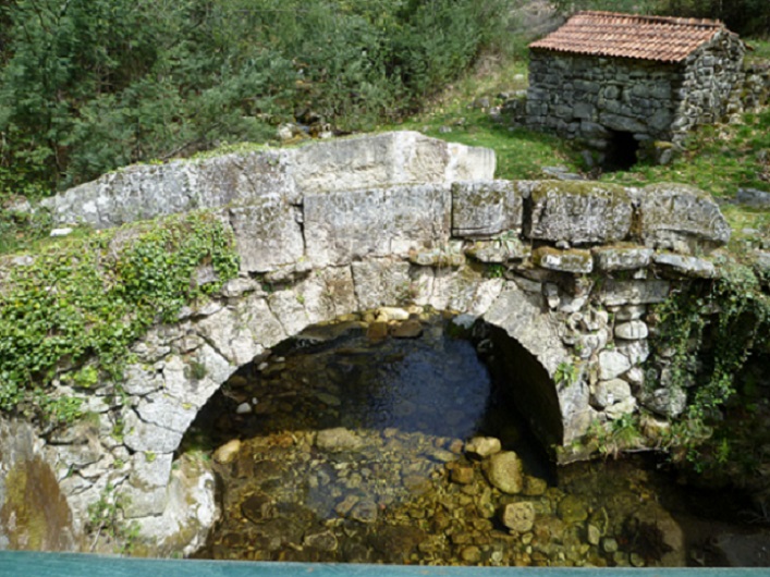 Ponte de Pértega, Vilar do Chão