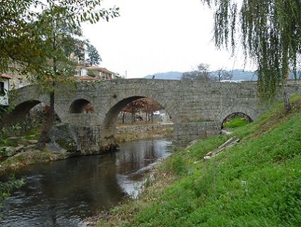 Ponte Romana de quatro arcos