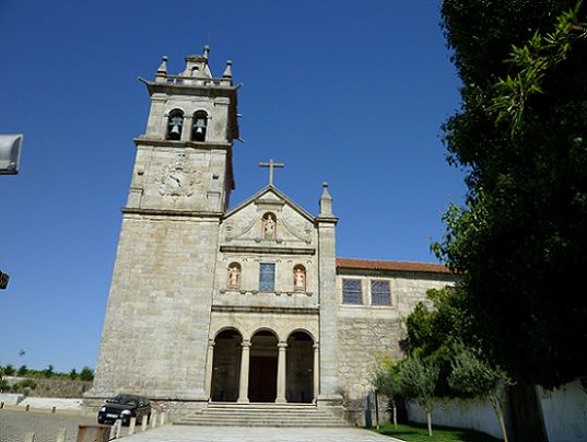 Fachada da Igreja