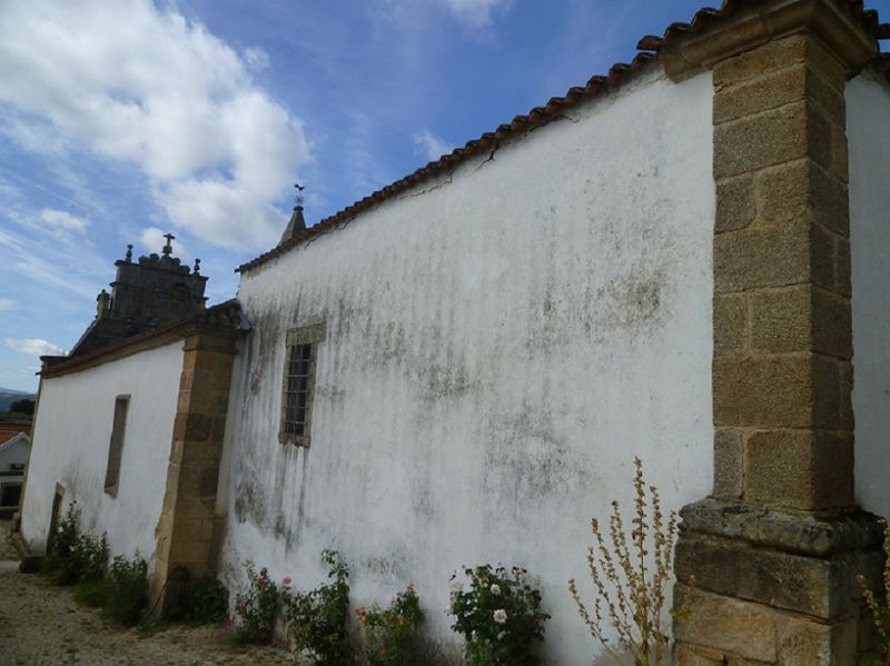 Igreja Matriz de Vilarinho de Agrochão Igreja Matriz de Vilarinho de Agrochão