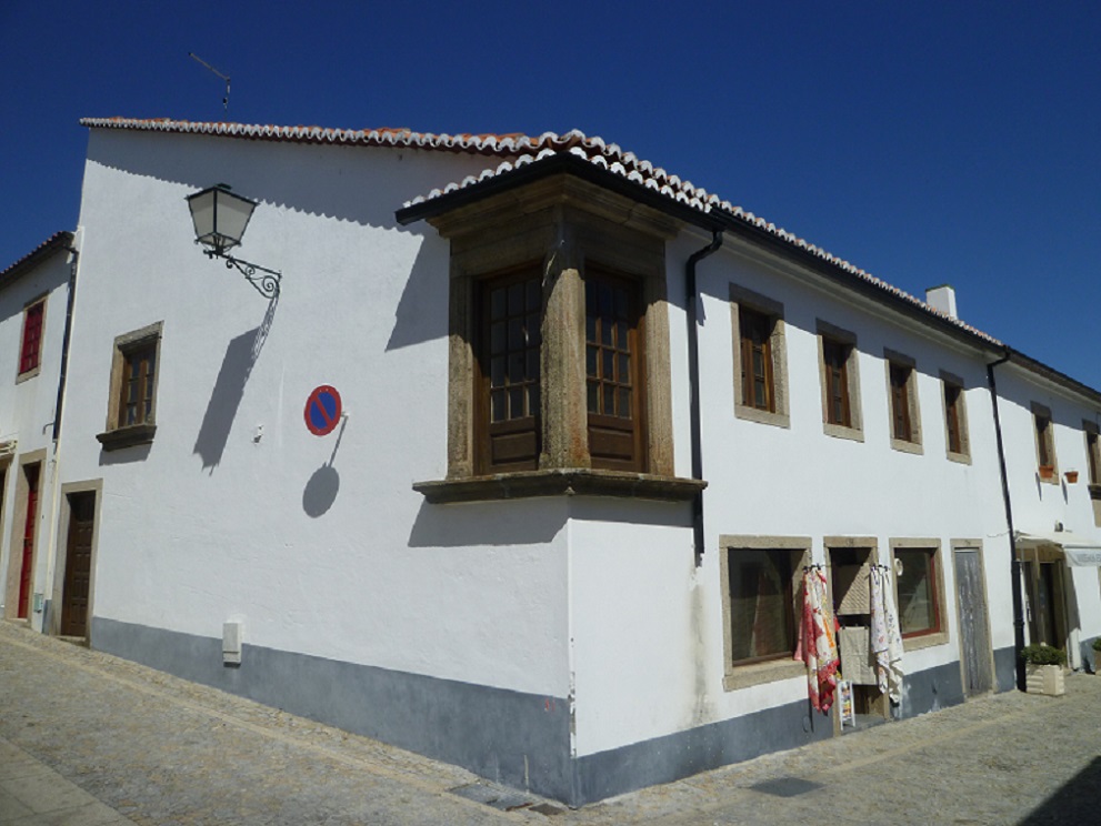 Casa com duas esquinas