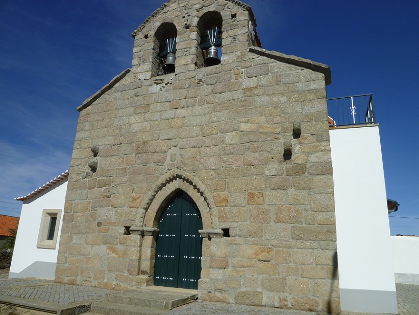 Igreja Matriz de Teixeira