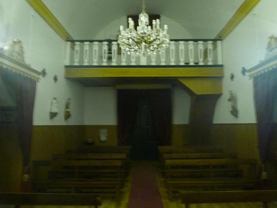 Santuário de Nossa Senhora do Amparo - interior