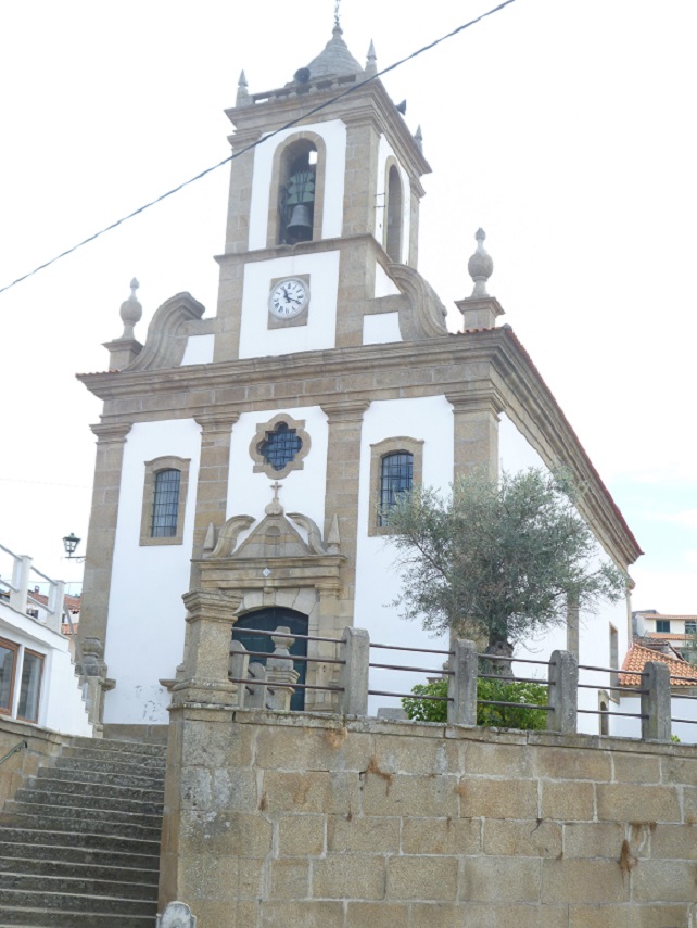 Igreja Matriz de Torre de Dona Chama