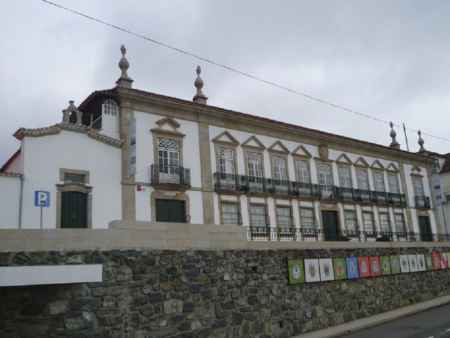 Edifício dos antigos Condes de Vinhais