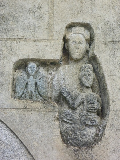 Igreja de São Facundo - relevo Igreja de São Facundo - relevo