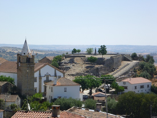 Castelo, Igreja e Torre do Relógio