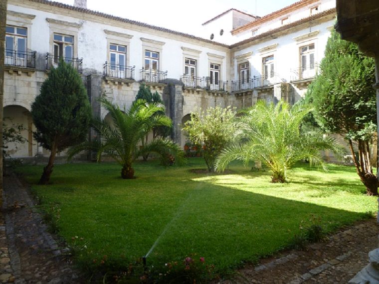 Igreja N Sra Graça - claustros