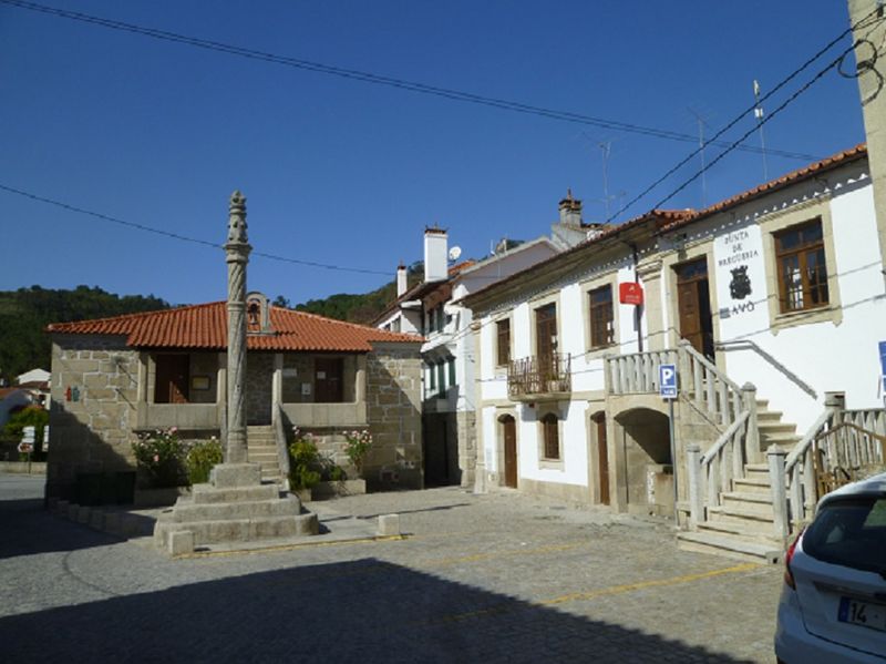 Pelourinho de Avô