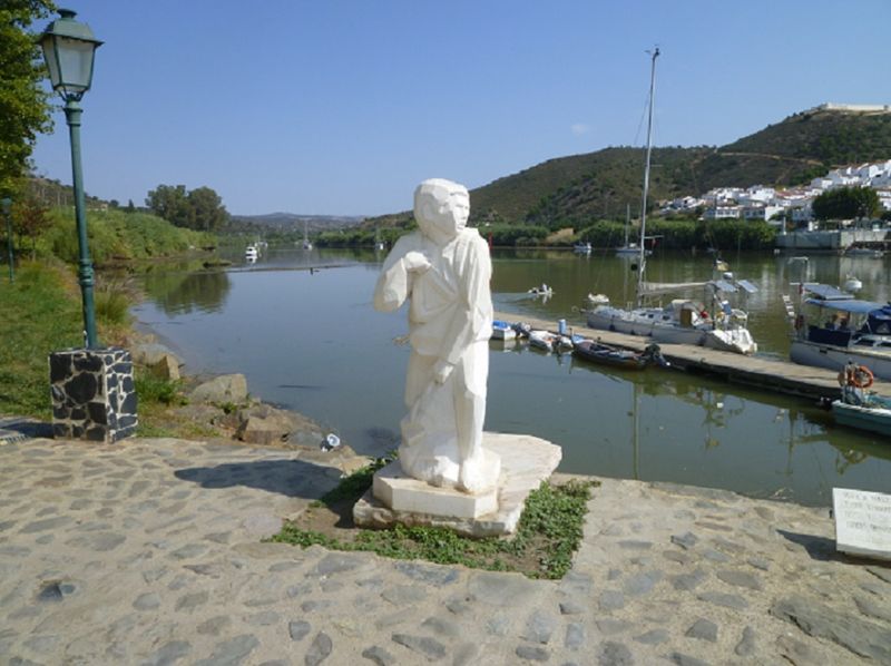 Estátua do Contrabandista