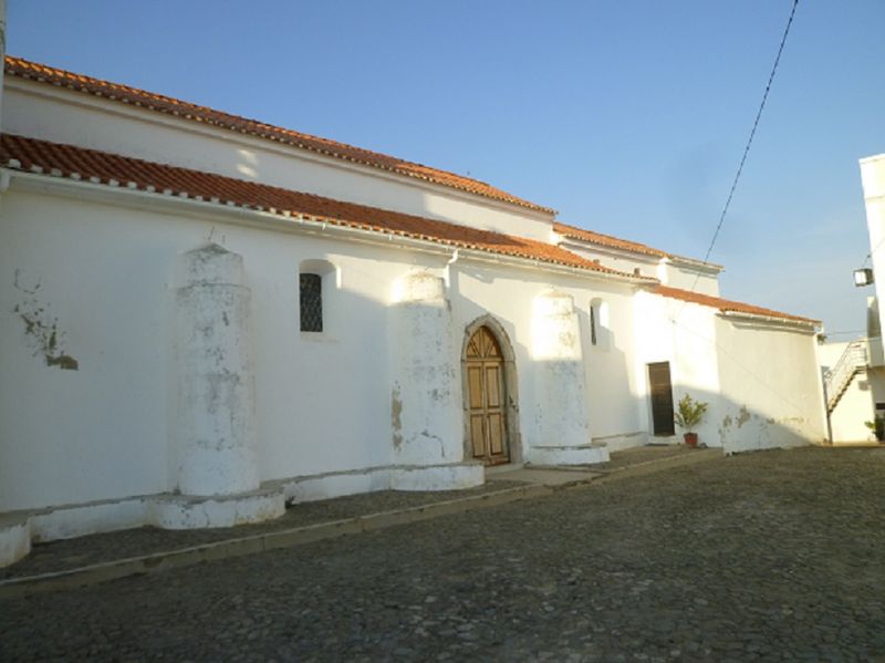 Igreja Matriz de Martim Longo