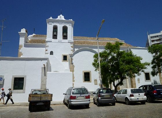 Igreja de S. Pedro - lateral