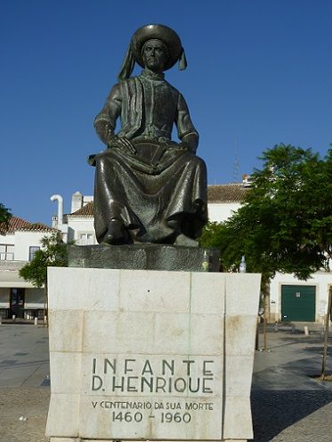 Estátua do Infante D. Henrique