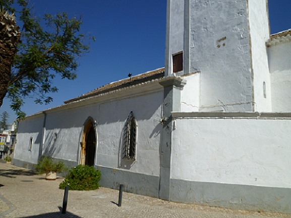 Igreja Matriz de Moncarapacho - lateral norte