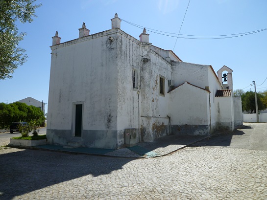 Igreja matriz de Quelfes - traseiras