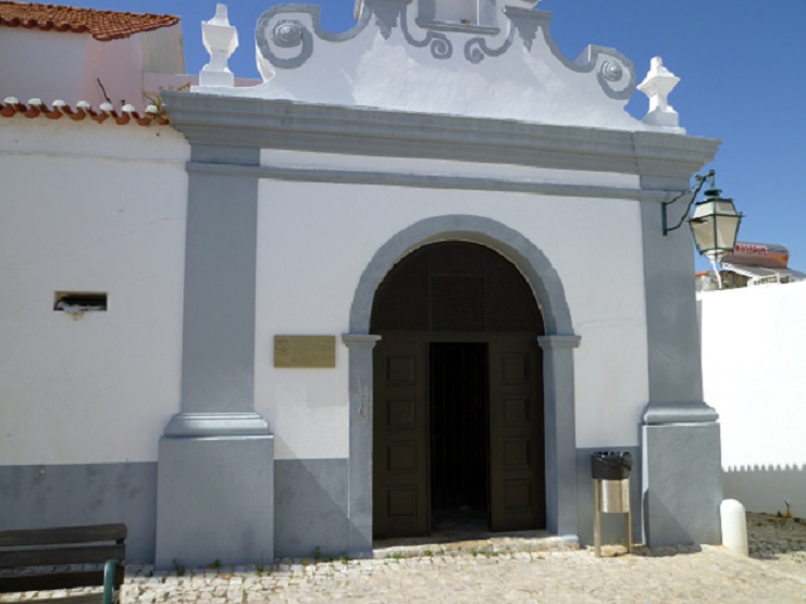 Capela dos Ossos - Entrada