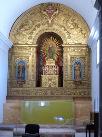 Interior da Capela Santa Ana