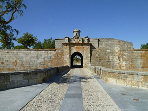 Primeira de duas Portas da Fortaleza Primeira de duas Portas da Fortaleza