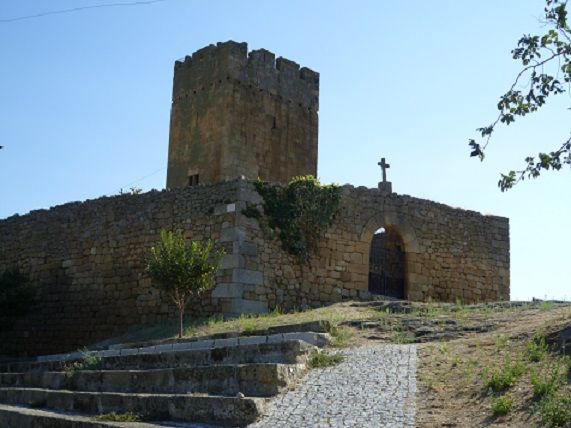 Castelo de Mêda Castelo de Mêda
