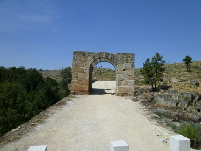 Ponte romana de Sequeiros