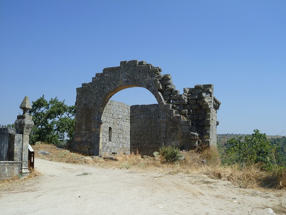 Ruínas da Igreja de Santa Maria do Castelo