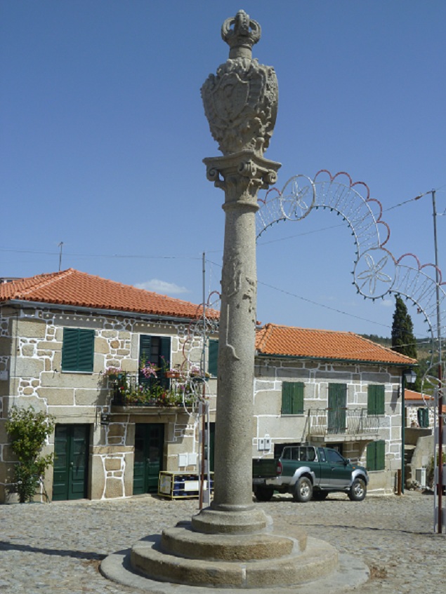 Pelourinho de Freixo de Numão