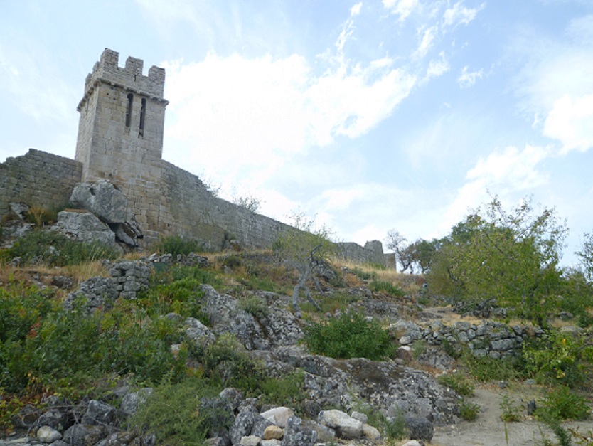 Castelo de Numão Castelo de Numão