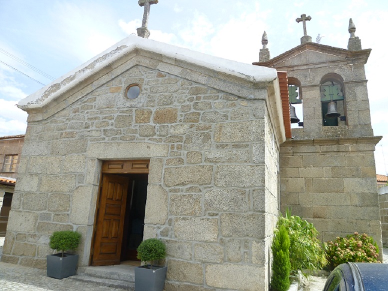 Igreja Matriz de Touça