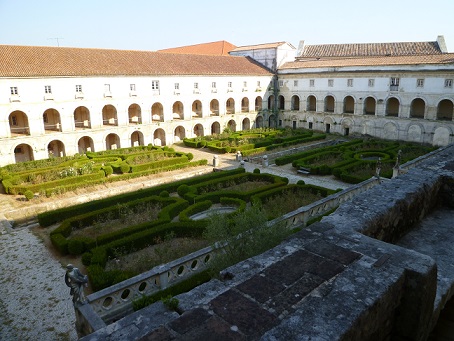 Mosteiro de Alcobaça - Claustro da Lavada