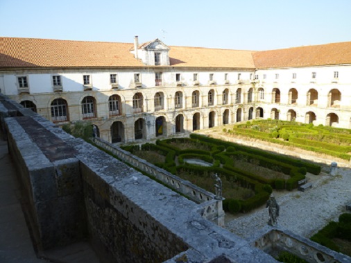 Mosteiro de Alcobaça - Claustro da Lavada Mosteiro de Alcobaça - Claustro da Lavada