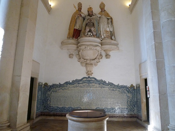 Mosteiro de Alcobaça - Sala dos Reis Mosteiro de Alcobaça - Sala dos Reis