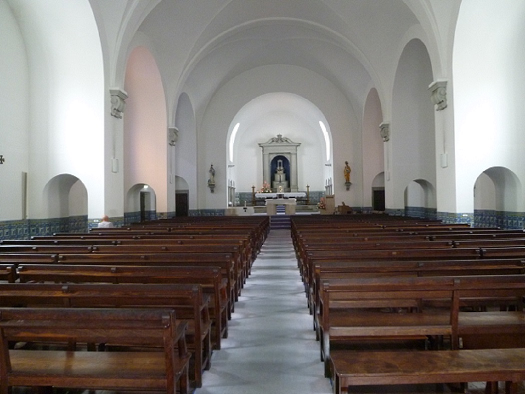 Igreja Nossa Senhora da Conceição - interior frente