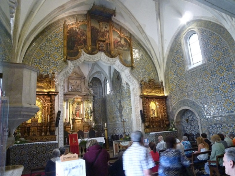 Igreja de Nossa Senhora do Pópulo - interior altar-mor Igreja de Nossa Senhora do Pópulo - interior altar-mor