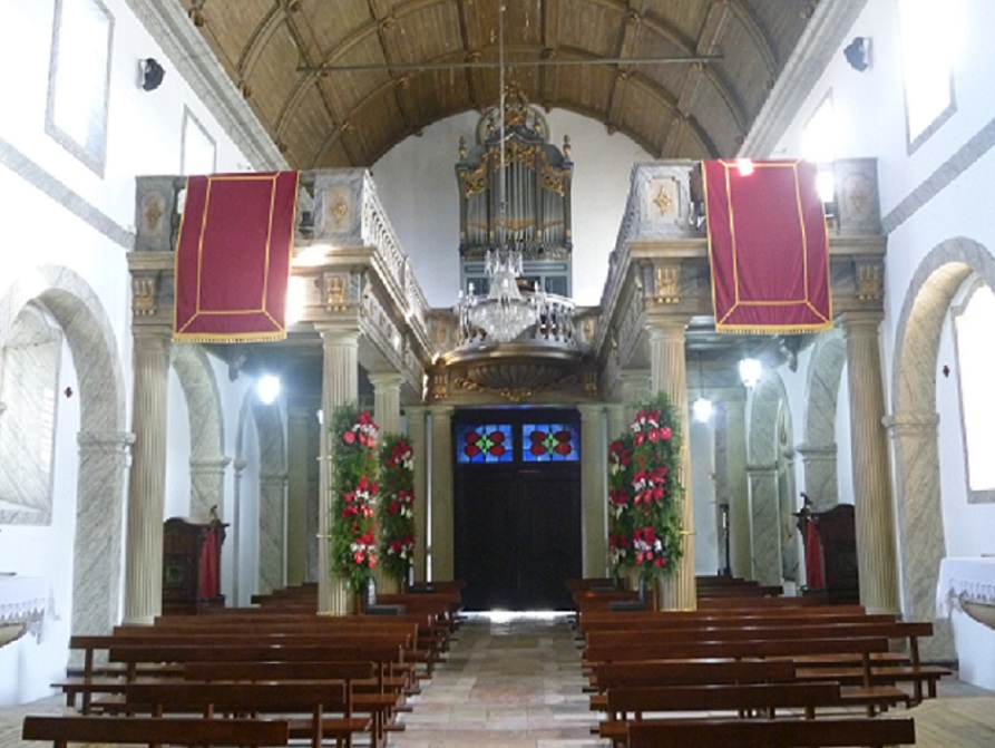 Santuário da Nossa Senhora da Nazaré - coro e órgão de tubos