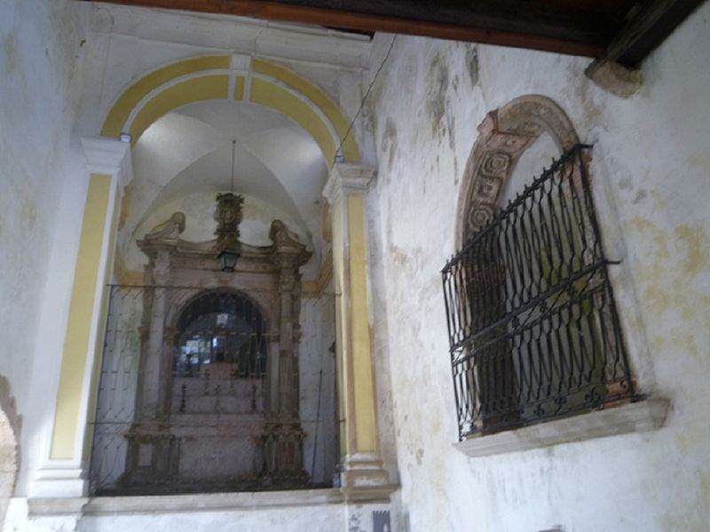 Porta de Nossa Senhora da Graça