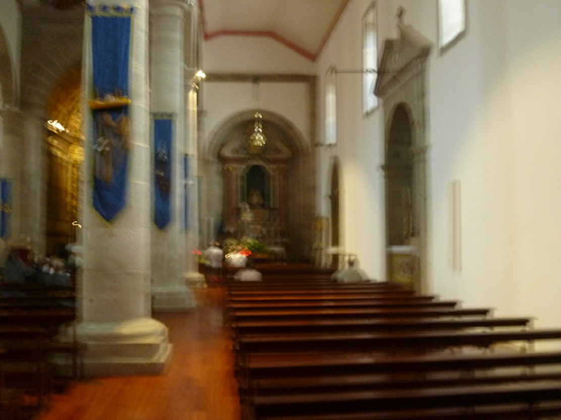 Igreja de S. Pedro - capela lateral Igreja de S. Pedro - capela lateral