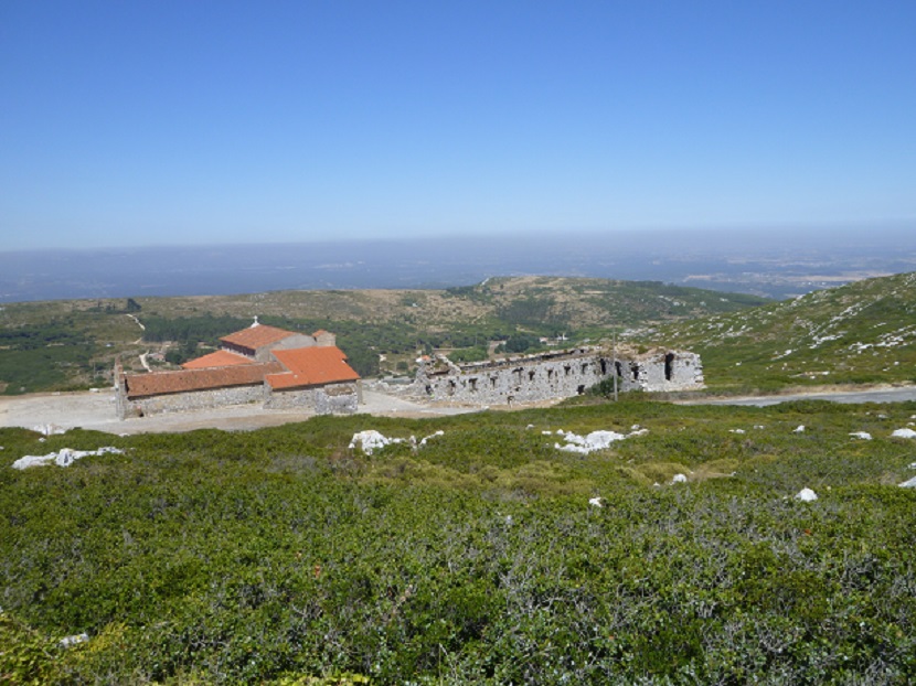 Capela de Nossa Senhora das Neves e Mosteiro