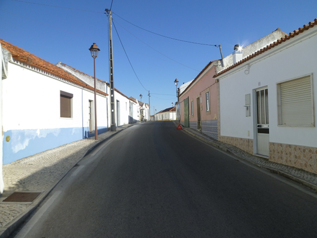 Via principal da aldeia