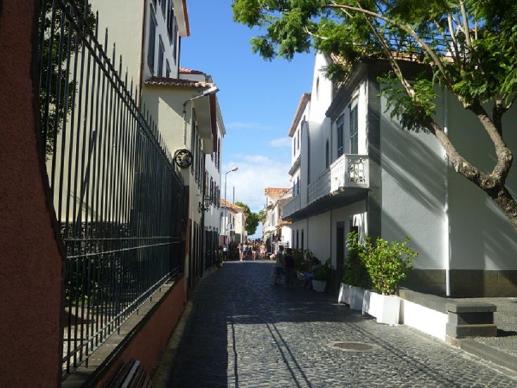 Rua Principal da Zona Histórica Rua Principal da Zona Histórica