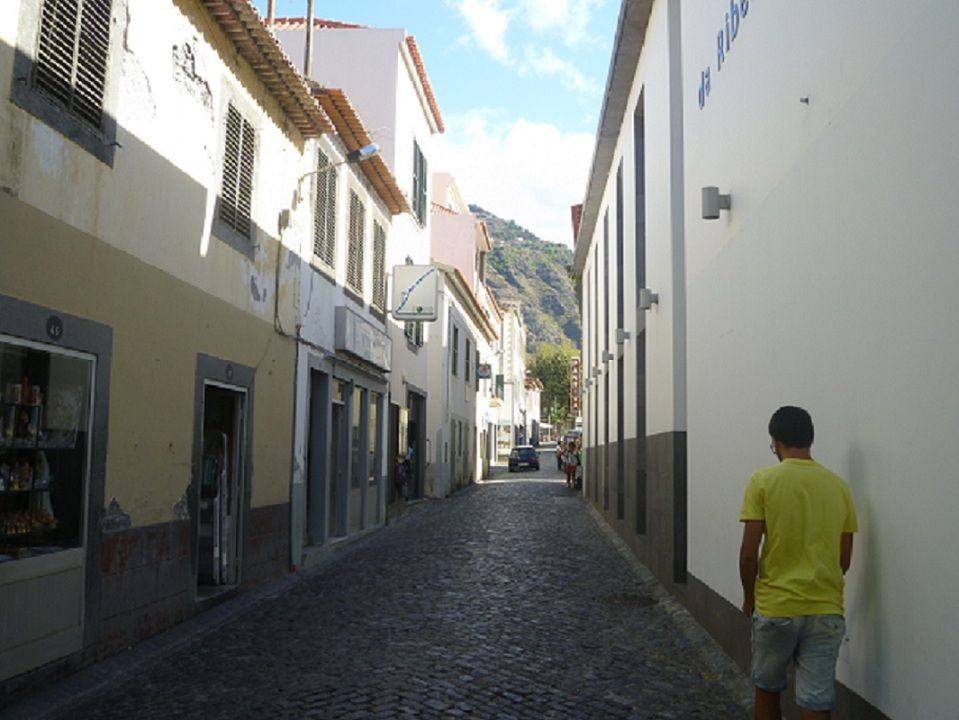 Rua Principal da Zona Histórica
