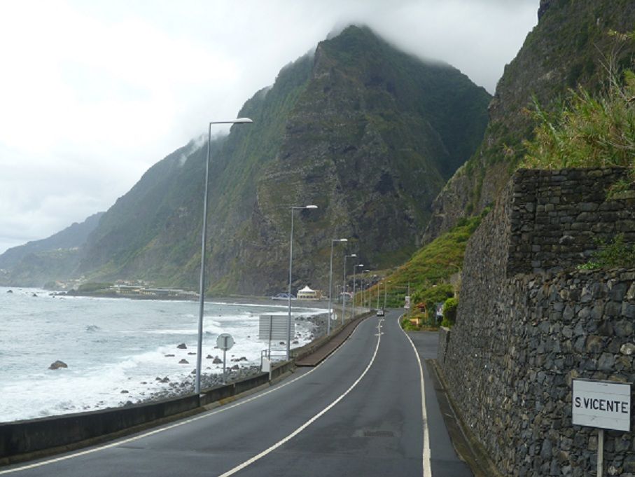 Estrada S. Vicente para Porto Moniz