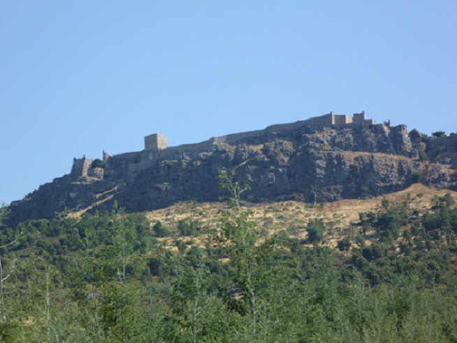 Muralhas e castelo