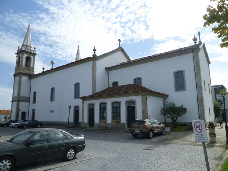 Igreja Matriz de Paredes