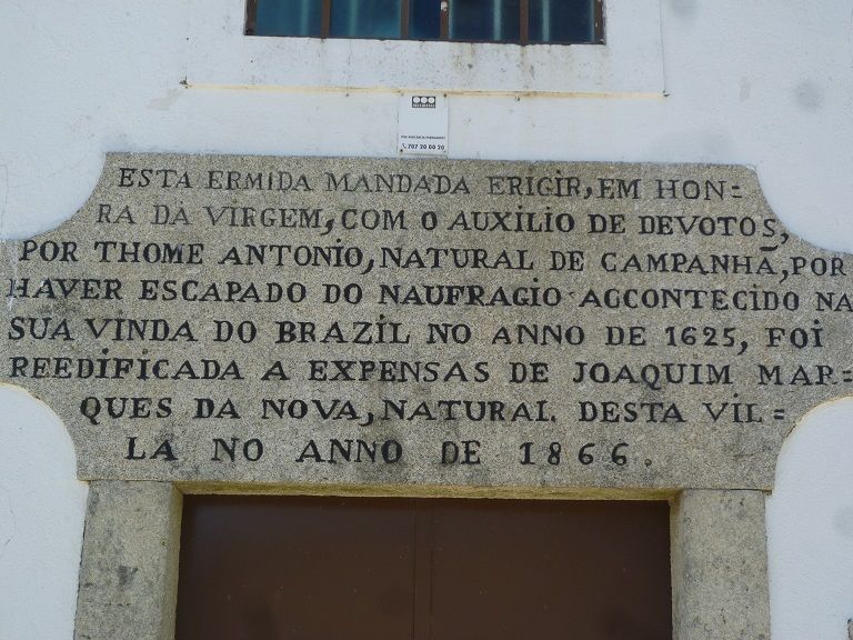 Capela de Nossa Senhora dos Chãos